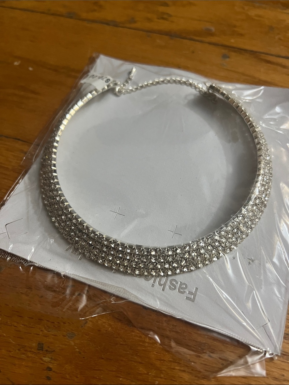 Beautiful rhinestone choker